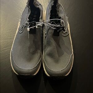 MENS 💁‍♂️SHOES 👟Gray Slip-On Sneakers for Men new without tags